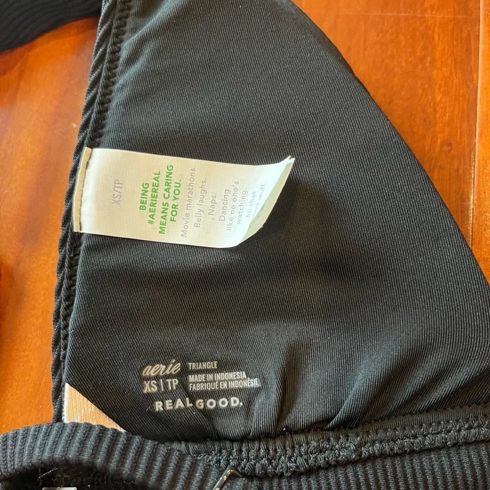 New NWT Aerie Black Bikini Top Swim Triangle Textured Rib Back Tie Size‎ XS